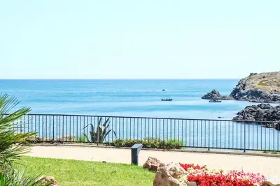 Image de mit Blick auf das Wasser by Interhome