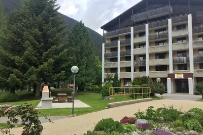 Image de Gemütliche Ferienwohnung im Disentiserhof by Interhome