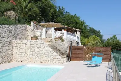 Image de \"Rocabel\" mit Blick auf das Wasser by Interhome