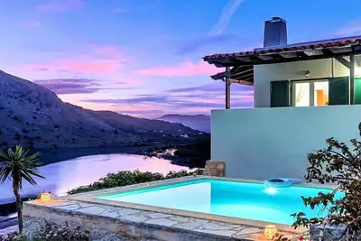 Image de Du Lac Alpha Villa Privater Pool by Interhome