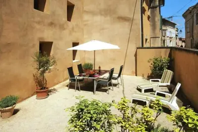 Image de Morard - Bonnieux Appt Bleu Provence by Interhome