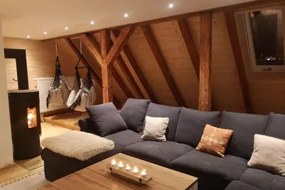 Image de Moderne Ferienwohnung mit Hot Tub und Fasssauna by Interhome