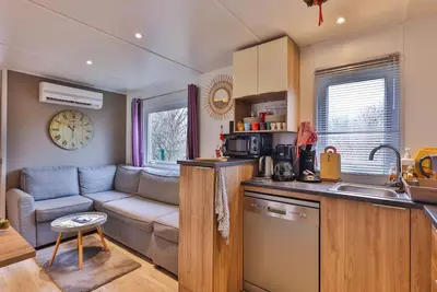 Image de Standing Mobilheim 6 Plätze 2 Bäder by Interhome