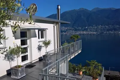 Image de Wohnung an Traumlage mit Tessinerflair by Interhome