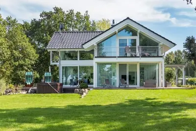 Image de Fünfjahreszeiten in Bodstedt by Interhome