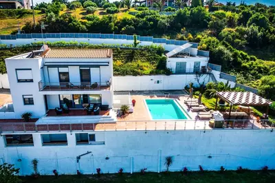 Image de mit Privatpool für 9 Personen ca. 200 m² in Pounta, Ägäis (Skiathos) by Interhome