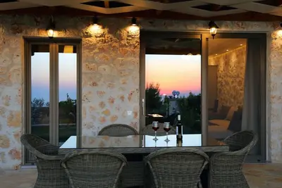 Image de Charmante Villa Irida in der Nähe von Kathisma Mylos Strand by Interhome
