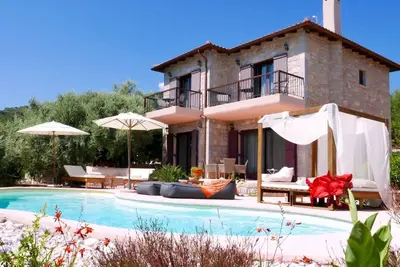 Image de \"Agapi\" mit Infinity-Pool by Interhome