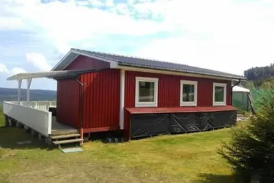 Image de Tolles Ferienhaus in Sunne mit Großer Terrasse by Interhome