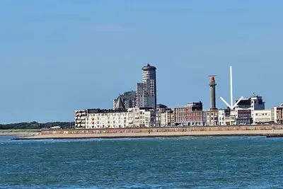 Image de \"Zeezicht\" mit einzigartigem Meerblick by Interhome