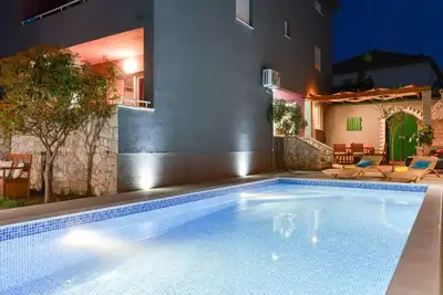 Image de Villa Šima- Luxusappartement mit privatem Pool by Interhome