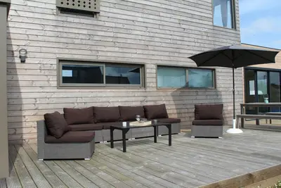 Image de Große Villa am Meer mit privatem Spa Bereich by Interhome