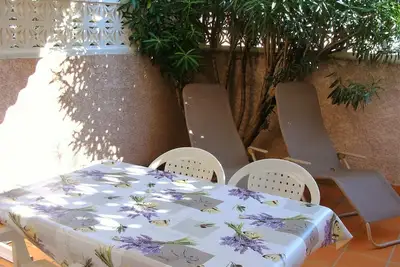 Image de Ebenerdige Ferienwohnung für vier Personen by Interhome