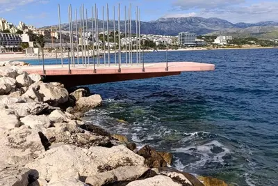 Image de Zimmer mit Garten by Interhome