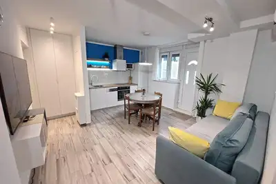 Image de Sonniger Rückzugsort mit Privatparkplatz by Interhome