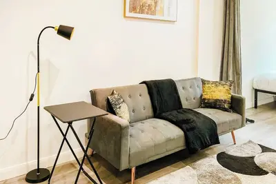 Image de Appartement spacieux en centre-ville pouvant accueillir jusqu'à 5 personnes