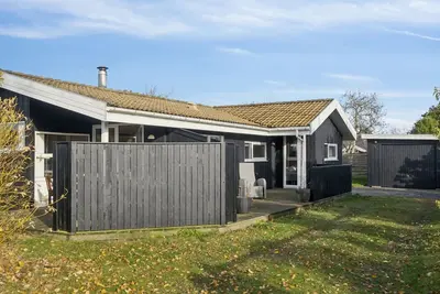 Image de \"Yma\" - 250m from the sea by Interhome