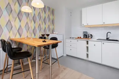 Image de Moderne Ferienwohnung mit Balkon, nur 500 Meter von Meer und Strand entfernt by Interhome