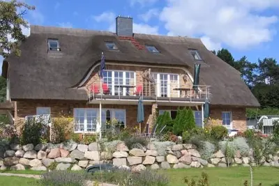 Sonnenkamp Terrassenwohnung by Interhome