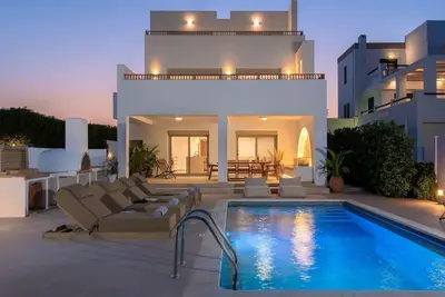 Image de Paradiso Luxus-Villa am Strand by Interhome