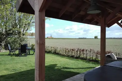 Image de \"Buurtweg185\" mit Whirlpool by Interhome