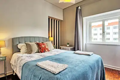 Image de Schönes Haus in Lissabon by Interhome