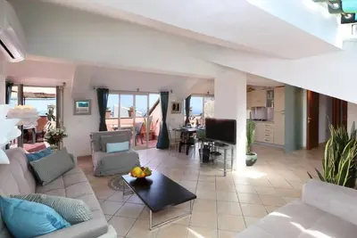 Image de Citycenter Apartment by Interhome