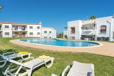 Image de Wohnung \"Timur\" mit Gemeinschaftspool by Interhome