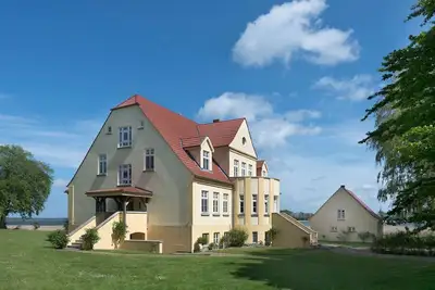 Image de Wohnung im Erdgeschoss des Gutshauses by Interhome