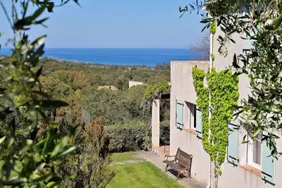 Image de Villa mit Meerblick U Castagnu in geschützter Natur by Interhome