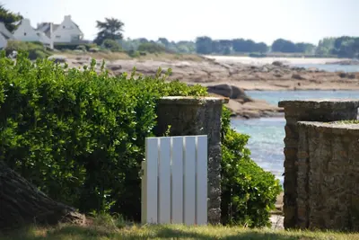 Image de Villa mit großem Grundstück direkt am Mer by Interhome