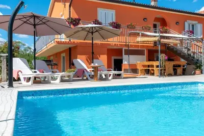 Image de Haus Orange - Familienfreundliche Lage mit Pool by Interhome