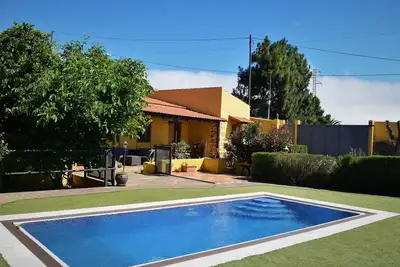 Image de mit Schwimmbad nur für Erwachsene by Interhome