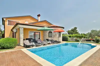 Image de Schöne Ferienvilla Morena mit Pool by Interhome