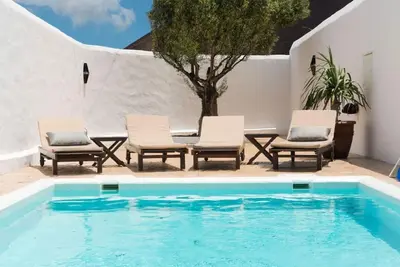Image de Bauernhaus mit großem Garten und beheiztem Pool by Interhome