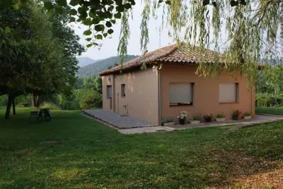 Image de Kleiner Bungalow mit zwei Schlafzimmern. by Interhome