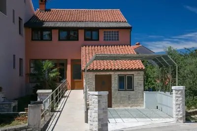 Image de Appartement in Pula mit Terrasse, Garten und Grill by Interhome