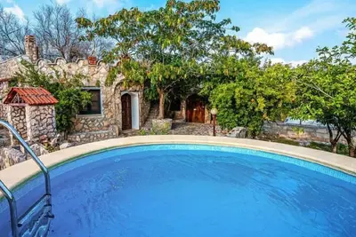 Image de Villa Barone Landhaus mit Pool by Interhome