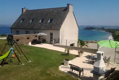 Image de \"Tromeal Lasalle\" blick auf das Meer. Mit 4 Ster by Interhome