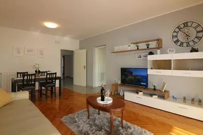 Image de Appartement  Luna by Interhome