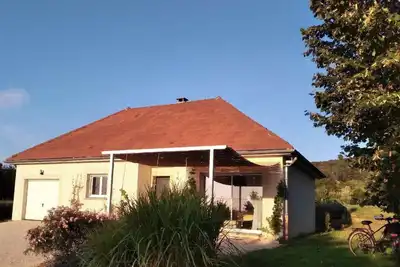 Image de an der Weinstraße von Burgund by Interhome