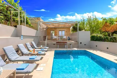 Image de Cretan Breeze Villa Beheizter privater Swimmingpool by Interhome