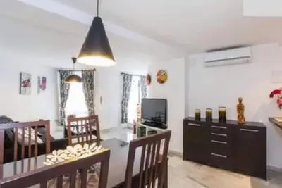 Image de Wohnung mit Terrasse, Nähe Kathedrale von Sevilla by Interhome