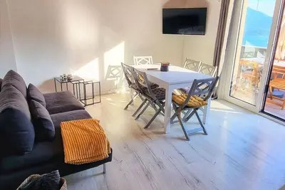 Image de \"Rest and View apartment\", ein Familienurlaub by Interhome