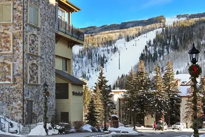Image de Convenient 3br Condo in Lionshead Village - Pool, Hot Tub, Gym & Parking