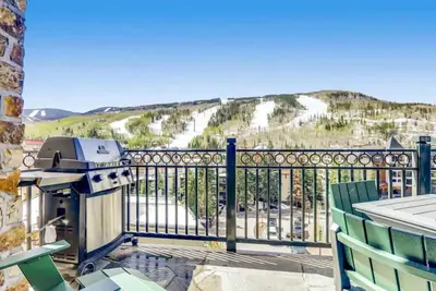 Image de Luxe 3br Lionshead Village Condo - 100yds to Ski Lift, Pool, Hot Tub & Gym!
