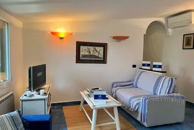 Image de Gemütliche, helle Ferienwohnung Leda by Interhome