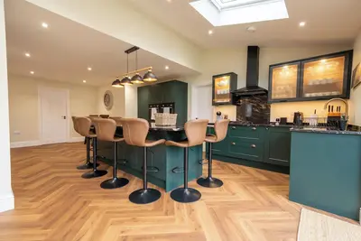 Image de Spacious Cotswold Retreat Sleeps 9 Near Cheltenham, Parking Family & Groups