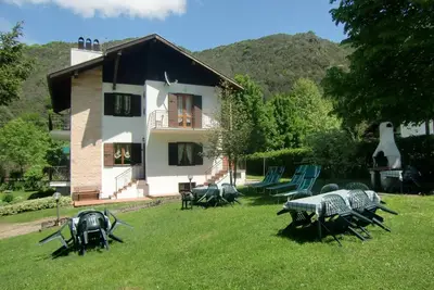 Image de Sehr geräumige Wohnung inmitten der Natur by Interhome