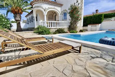 Spacieuse Villa à Miami Platja